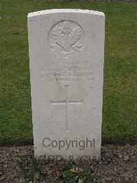 Guards Cemetery Windy Corner Cuinchy - Weightman, J