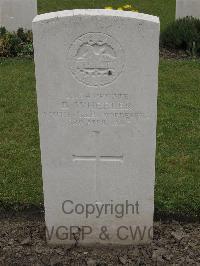 Guards Cemetery Windy Corner Cuinchy - Wheeler, B
