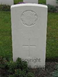 Guards Cemetery Windy Corner Cuinchy - Wilkens, H