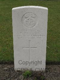 Guards Cemetery Windy Corner Cuinchy - Williams, E