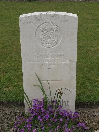 Guards Cemetery Windy Corner Cuinchy - Williams, H