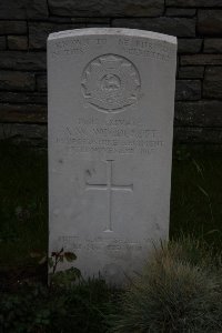 Guards Cemetery Windy Corner Cuinchy - Woodcroft, A W