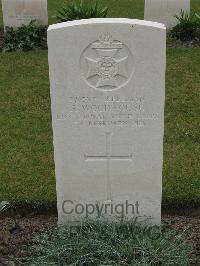 Guards Cemetery Windy Corner Cuinchy - Woodhouse, A