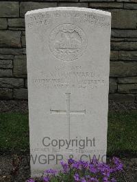 Guards Cemetery Windy Corner Cuinchy - Woodward, Robert