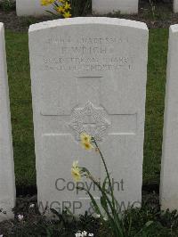 Guards Cemetery Windy Corner Cuinchy - Wright, F