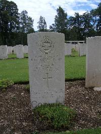 Durnbach War Cemetery - Trevor-Roper, Richard Dacre