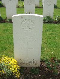 Hem Farm Military Cemetery&#44; Hem-Monacu - White, Walter Thomas