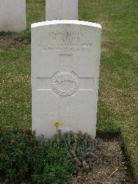 Marcoing British Cemetery - White, William