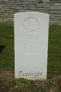Rue David Military Cemetery Fleurbaix - White, W