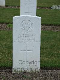 Wulverghem-Lindenhoek Road Military Cemetery - Brittain, Thomas Edward