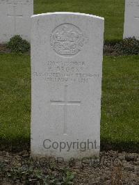 Wulverghem-Lindenhoek Road Military Cemetery - Brooks, P