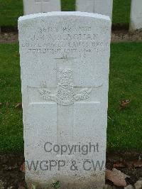 Wulverghem-Lindenhoek Road Military Cemetery - Callaghan, J