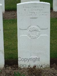 Wulverghem-Lindenhoek Road Military Cemetery - Carter, Ernest Joseph