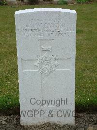 Wulverghem-Lindenhoek Road Military Cemetery - Carter, Reginald James William