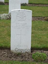 Wulverghem-Lindenhoek Road Military Cemetery - Clarke, E