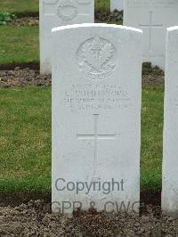 Wulverghem-Lindenhoek Road Military Cemetery - Cummaford, L
