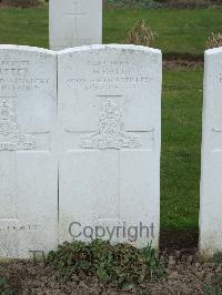 Wulverghem-Lindenhoek Road Military Cemetery - Dale, Harry