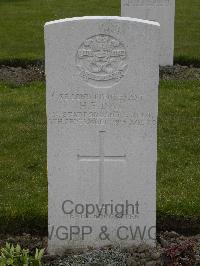 Wulverghem-Lindenhoek Road Military Cemetery - Day, Horace Frederick