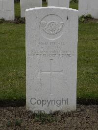 Wulverghem-Lindenhoek Road Military Cemetery - Dixon, G S