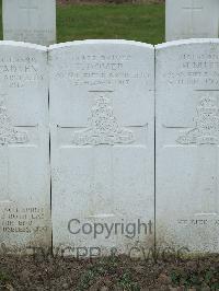Wulverghem-Lindenhoek Road Military Cemetery - Dover, Fred