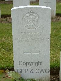 Wulverghem-Lindenhoek Road Military Cemetery - Dunn, H S