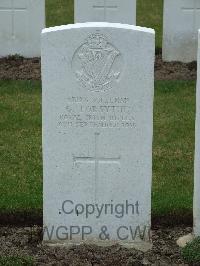 Wulverghem-Lindenhoek Road Military Cemetery - Forsythe, G