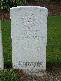 Wulverghem-Lindenhoek Road Military Cemetery - Foster, F