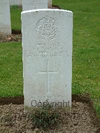 Wulverghem-Lindenhoek Road Military Cemetery - Garleb, Leslie A. B.