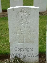 Wulverghem-Lindenhoek Road Military Cemetery - Gibson, S