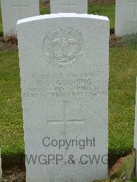 Wulverghem-Lindenhoek Road Military Cemetery - Gooding, Frederick Bertie