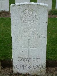 Wulverghem-Lindenhoek Road Military Cemetery - Gordon, J