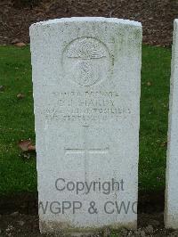 Wulverghem-Lindenhoek Road Military Cemetery - Hardy, C J
