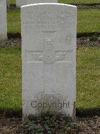 Wulverghem-Lindenhoek Road Military Cemetery - Hastings, W J