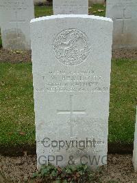 Wulverghem-Lindenhoek Road Military Cemetery - Heathcote, Thomas William