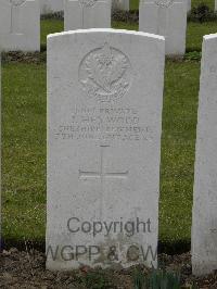 Wulverghem-Lindenhoek Road Military Cemetery - Heywood, J