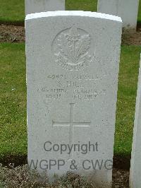 Wulverghem-Lindenhoek Road Military Cemetery - Hill, S