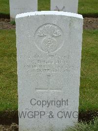 Wulverghem-Lindenhoek Road Military Cemetery - Ingledew, C
