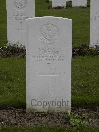 Wulverghem-Lindenhoek Road Military Cemetery - Kane, J W