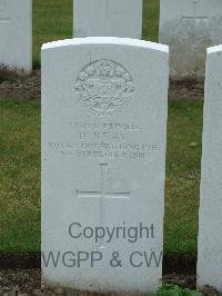 Wulverghem-Lindenhoek Road Military Cemetery - Keay, D