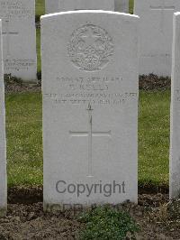 Wulverghem-Lindenhoek Road Military Cemetery - Kelly, F