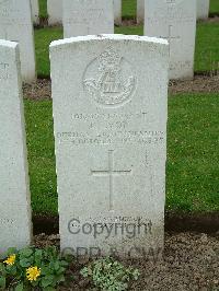 Wulverghem-Lindenhoek Road Military Cemetery - Lyon, D