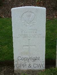 Wulverghem-Lindenhoek Road Military Cemetery - Mather, Thomas