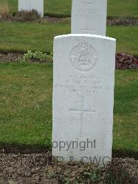 Wulverghem-Lindenhoek Road Military Cemetery - McAvoy, F