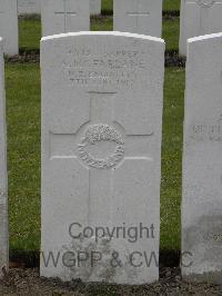 Wulverghem-Lindenhoek Road Military Cemetery - McFarlane, Alexander