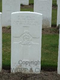 Wulverghem-Lindenhoek Road Military Cemetery - McGurk, W
