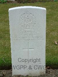 Wulverghem-Lindenhoek Road Military Cemetery - McNab, A