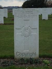 Wulverghem-Lindenhoek Road Military Cemetery - Messenger, J