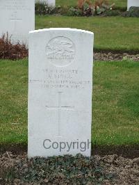 Wulverghem-Lindenhoek Road Military Cemetery - Mogg, Albert