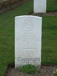 Wulverghem-Lindenhoek Road Military Cemetery - Moorse, H H