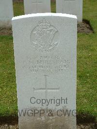 Wulverghem-Lindenhoek Road Military Cemetery - Mulligan, F W